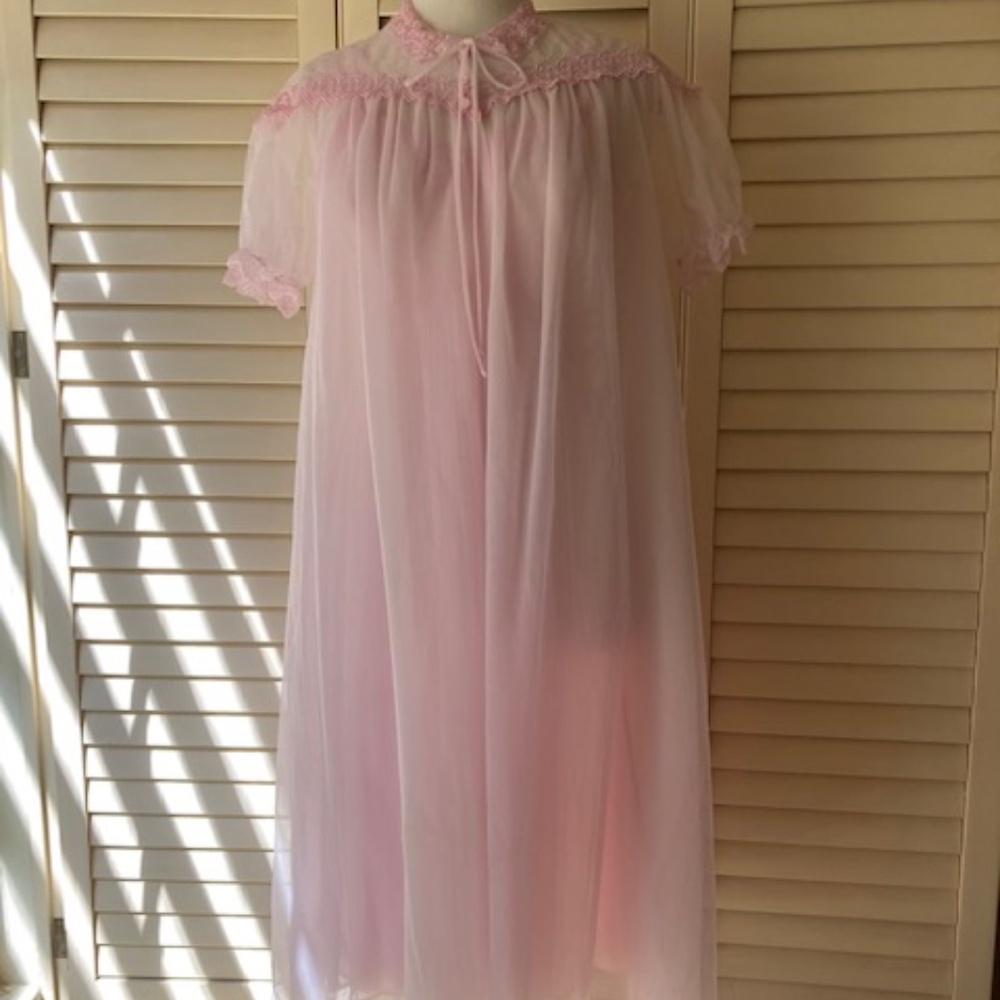 Vintage Seamprufe Waltz Length Peignoir Set